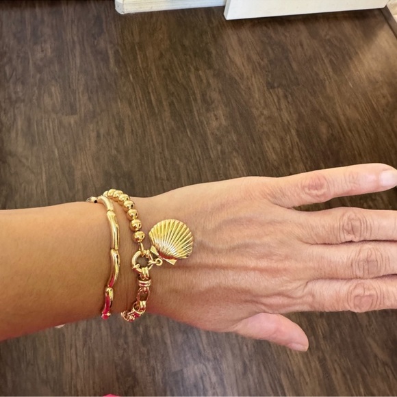 Anthropologie Gold Bracelet Set with Shell Charm - Picture 5 of 11